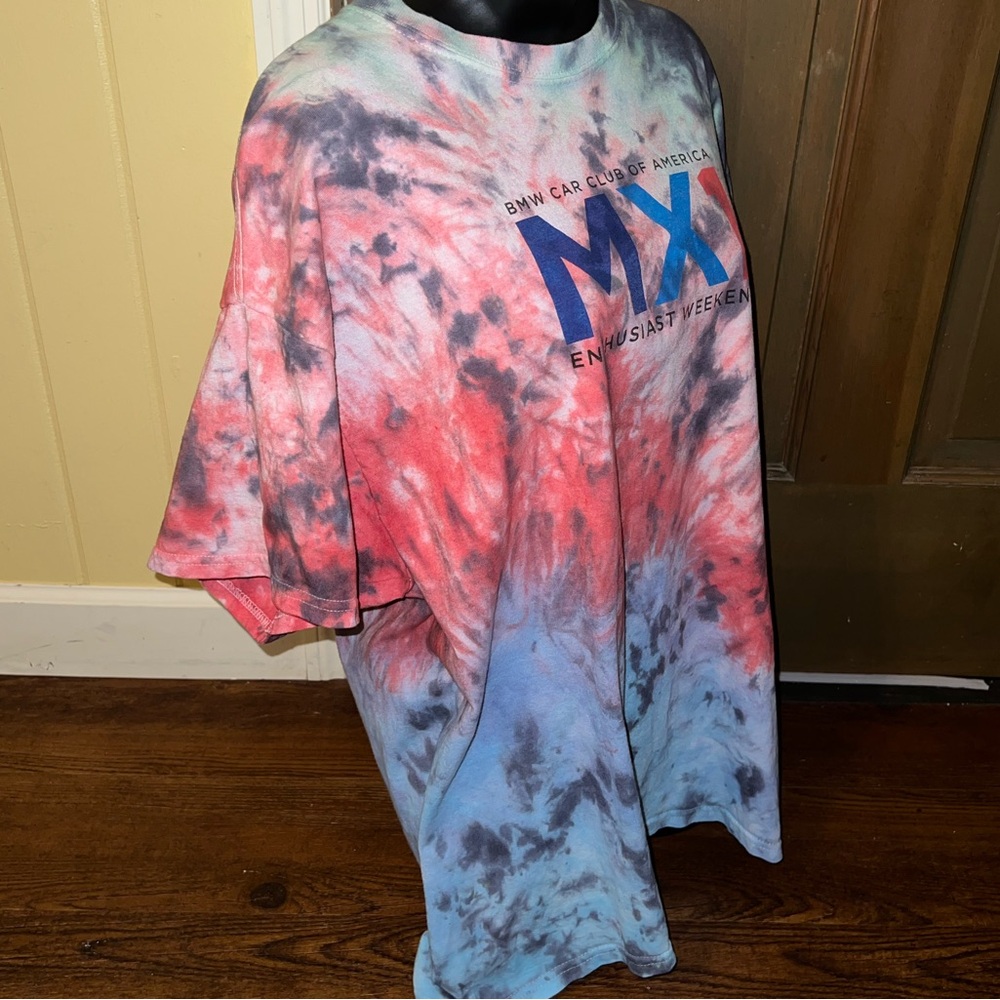 BMW Enthusiast Car Club Blue, Red Green Tie Dye Short Sleeve Shirt Size XL - Picture 6 of 10